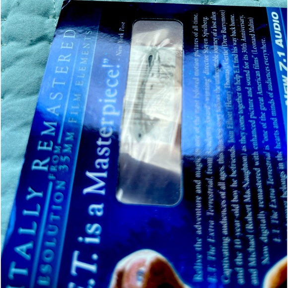 SEALED New ET: The Extra Terrestrial Blu-Ray DVD - Picture 4 of 4